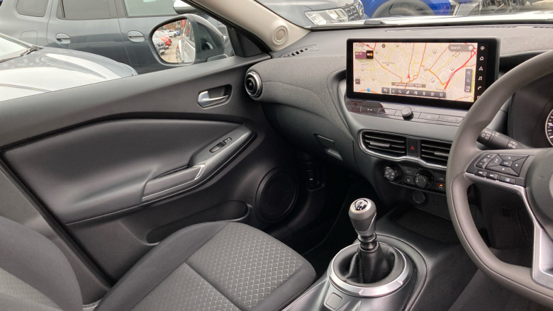 Nissan Juke 1.0 DiG-T Acenta Premium 5dr Petrol Hatchback